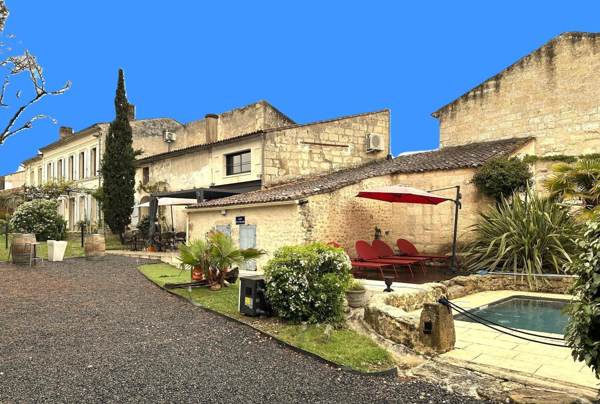 Maison Jeroboam แซงต์-เอสแตฟ ภายนอก รูปภาพ